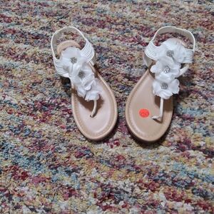 NWOT INC International Concepts White Sandals no box